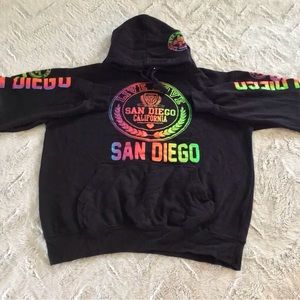 Women’s size Large San Diego California fashion Print pull-over hoodie